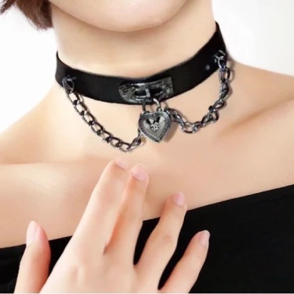 Other - Heart Chains Choker Necklace Women Jewelry Punk Heart Dangle Pendant